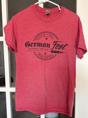 Milwaukee German Fest T-Shirt Heather Red Softstyle Small